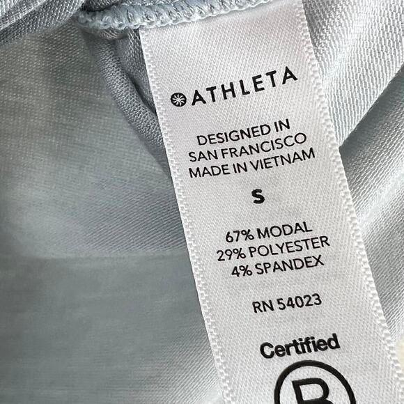 Athleta Tank Small Cloudlight Restore Athletic Workout Top Sleeveless Soft Blue - Picture 6 of 6